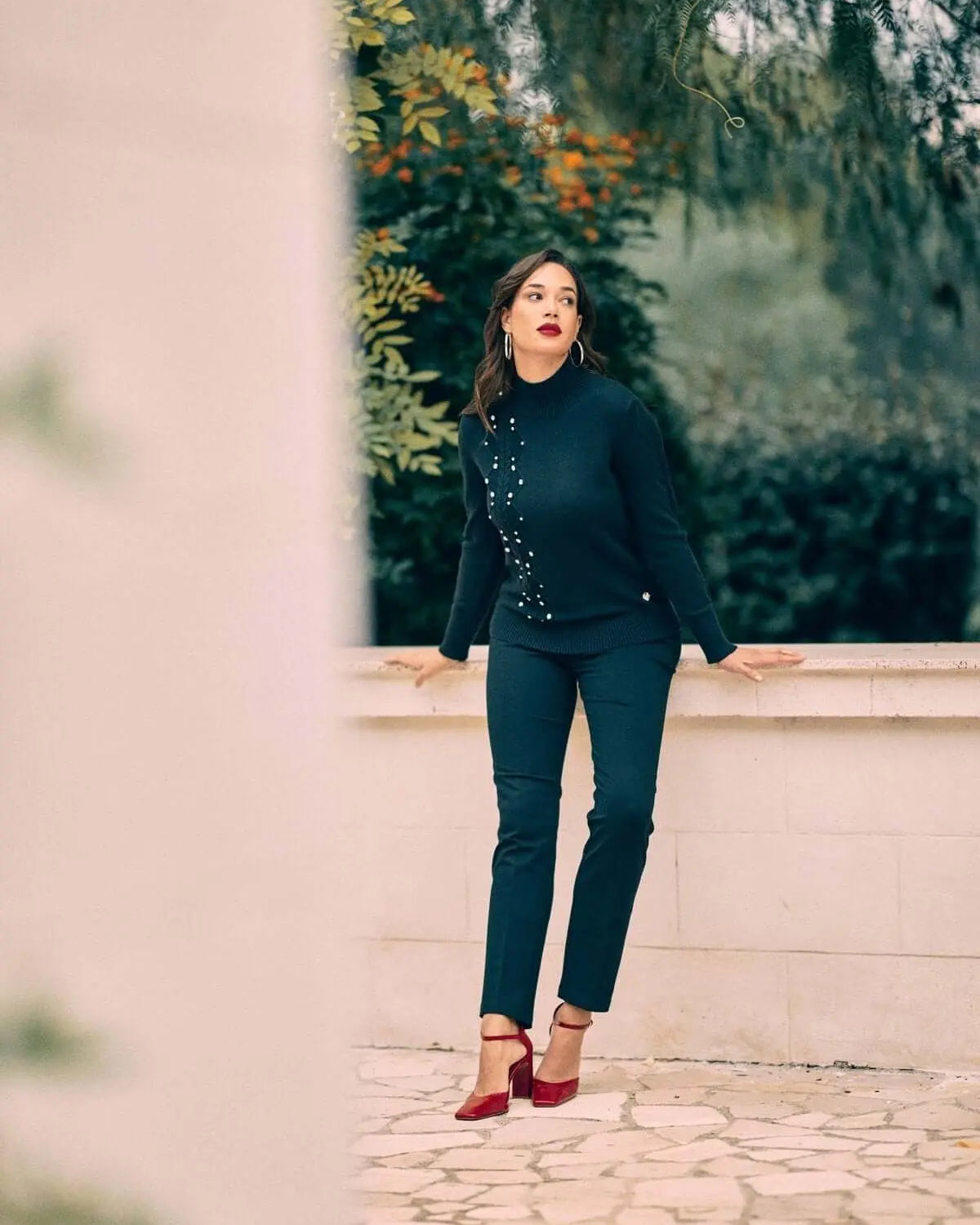 Maglia a collo alto con intarsio e dettaglio strass frontali NERO DORABELLA XL