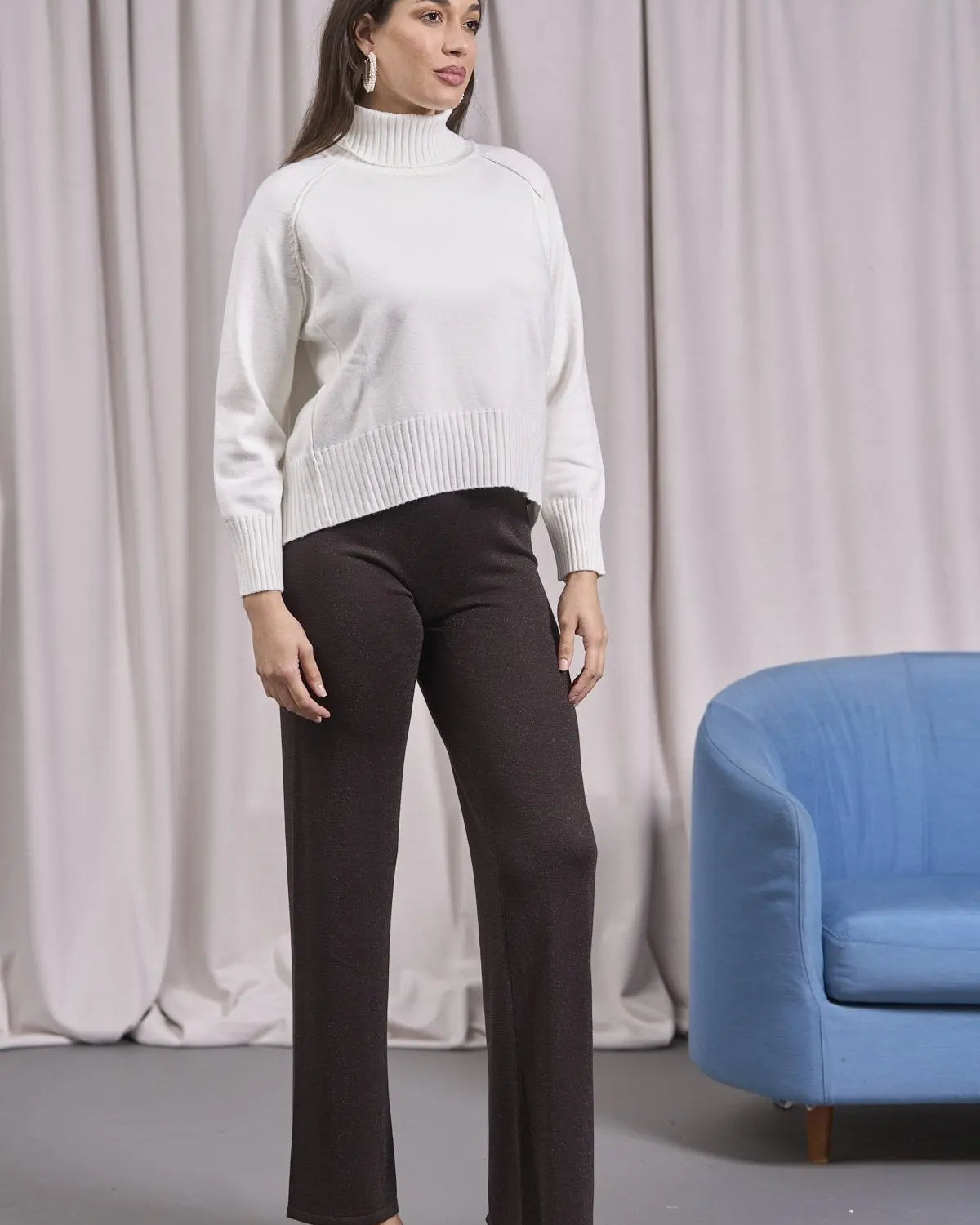 Maglia a collo alto, manica raglan e costine OFF WHITE IRONICA