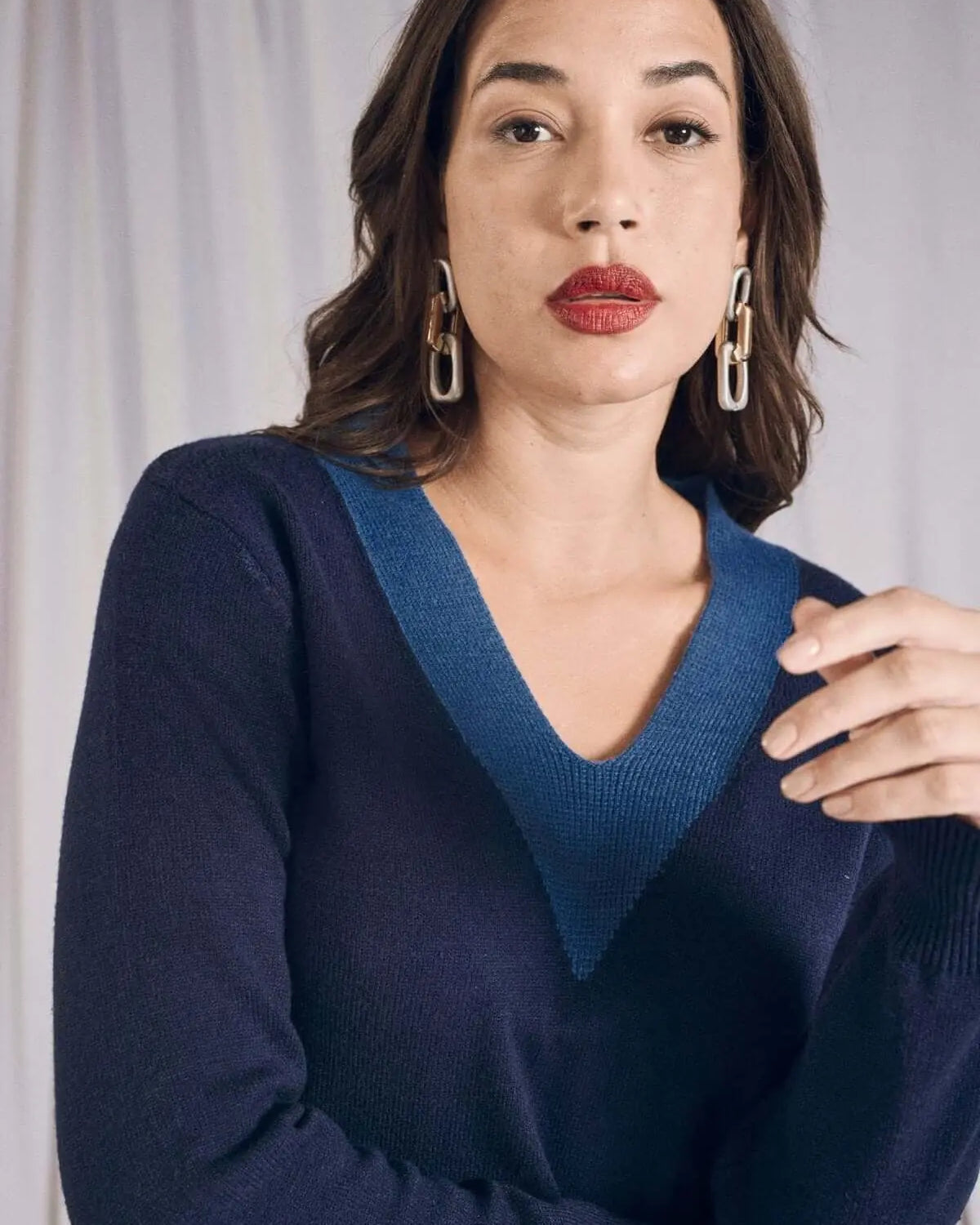 Maglia a girocollo con intarsio a contrasto BLU DORABELLA