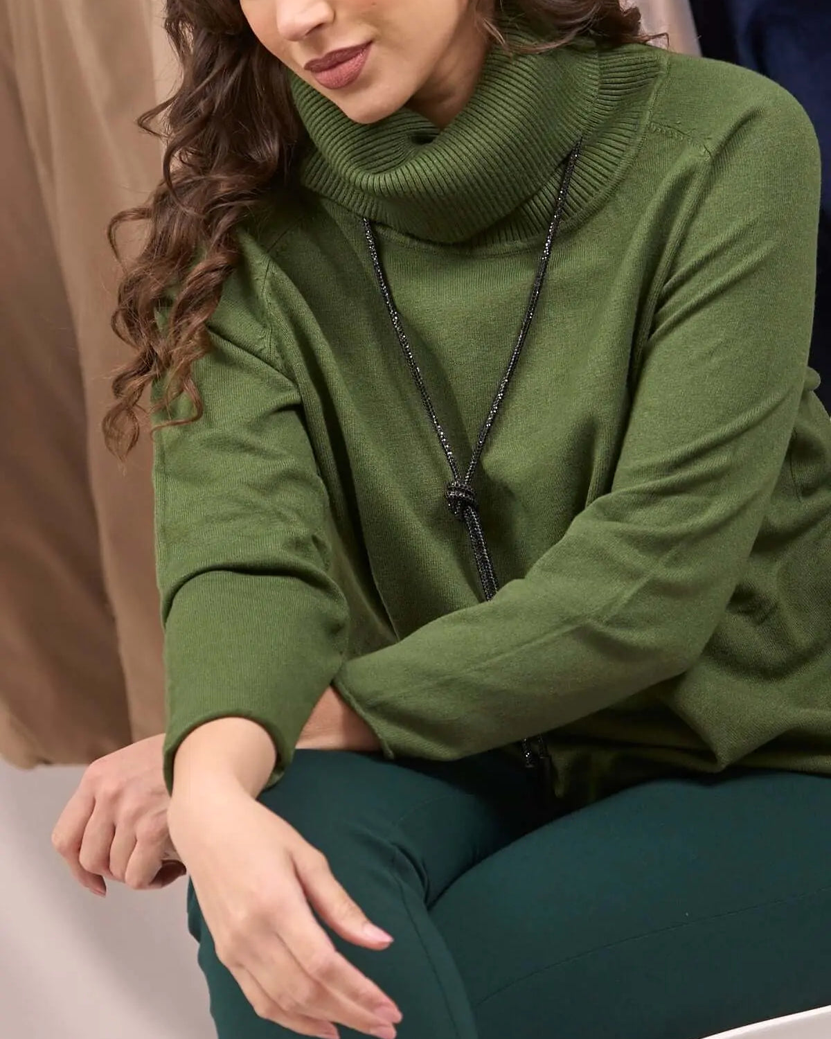 Maglia a manica raglan con collo alto MILITARE DORABELLA PIU'