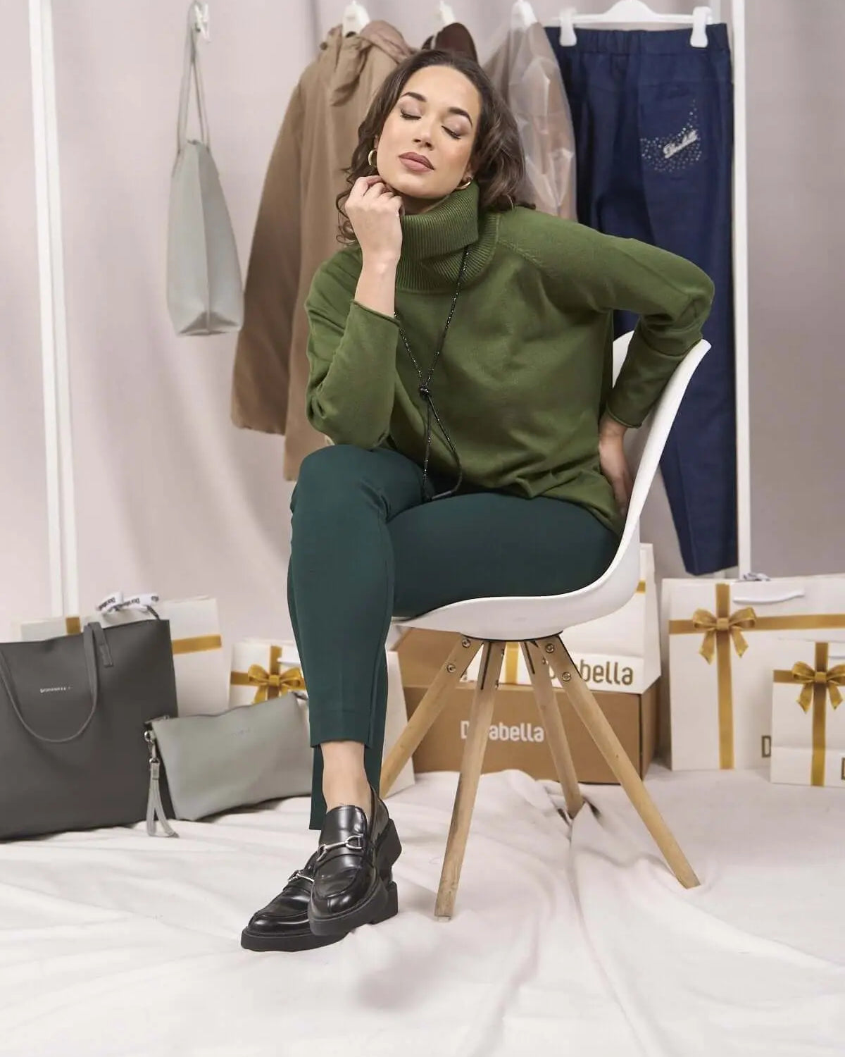 Maglia a manica raglan con collo alto MILITARE DORABELLA PIU'