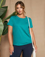 Maglia a maniche corte in filato di cotone tinta unita con decorazioni di strass sullo scollo. VERDE BANDIERA DORABELLA