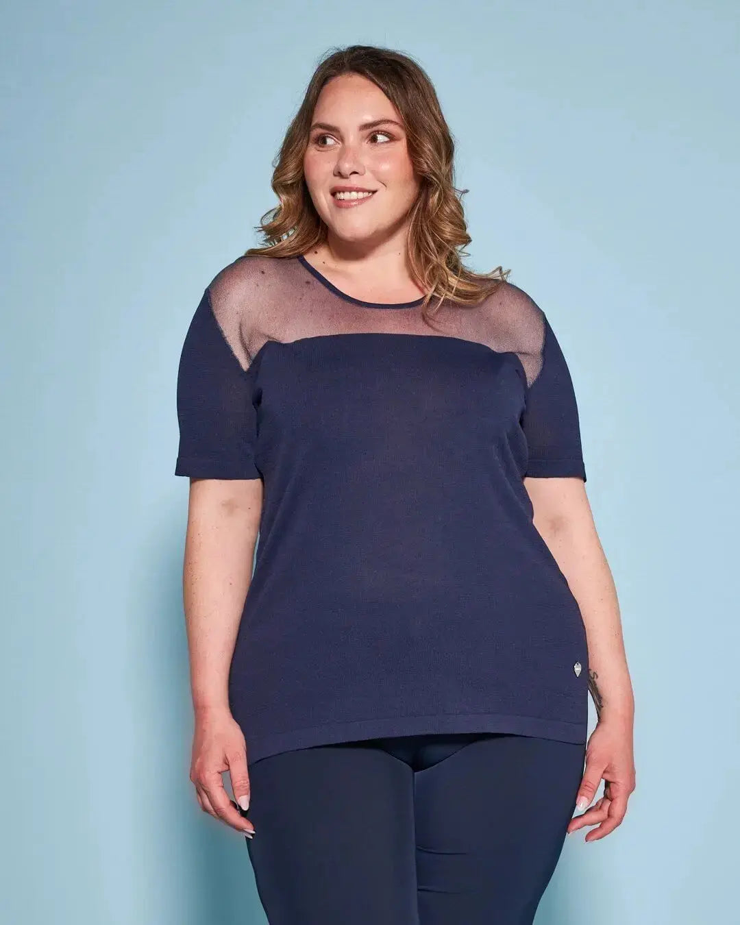 Maglia a maniche corte in filato di misto viscosa con carré in tulle BLU DORABELLA PIU'
