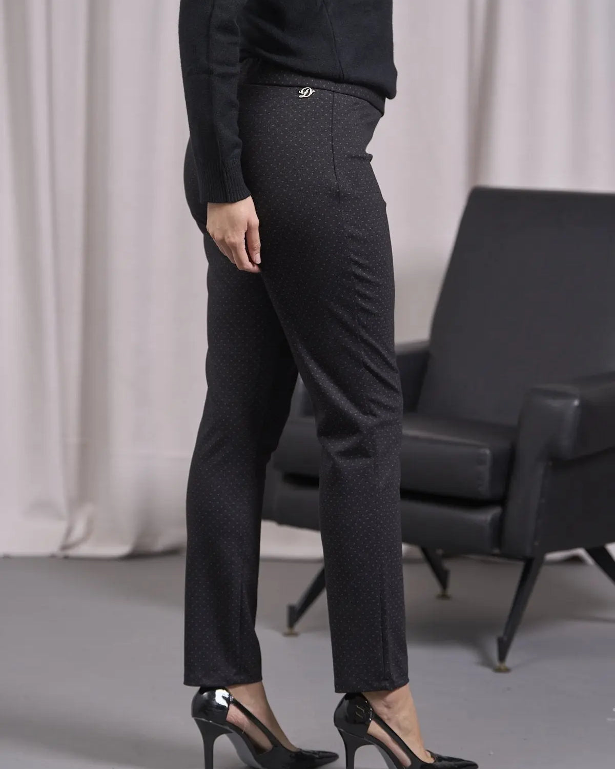 Maglia a mezzo collo con spacchi NERO DORABELLA