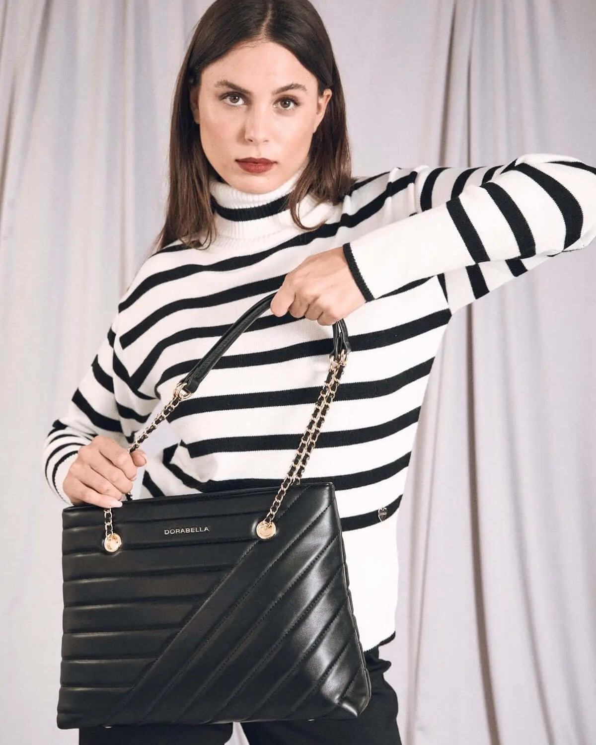 Maglia a righe con collo alto risvoltato NERO DORABELLA