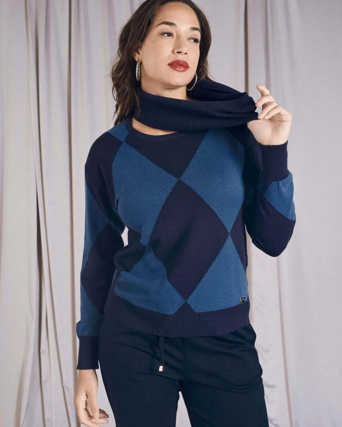 Maglia a rombi con collo alto removibile BLU DORABELLA