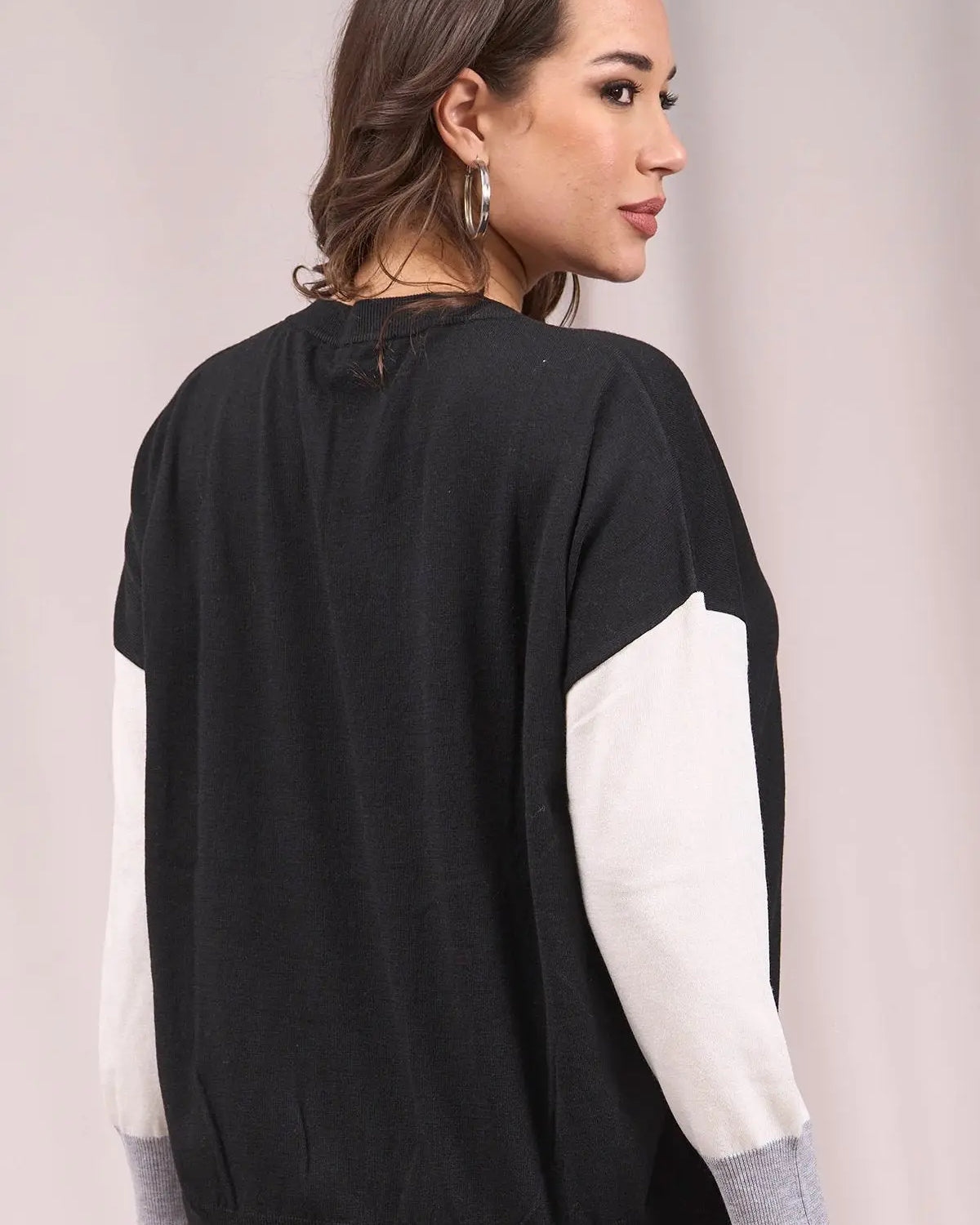 Maglia a scollo a V con inserti a contrasto NERO IRONICA