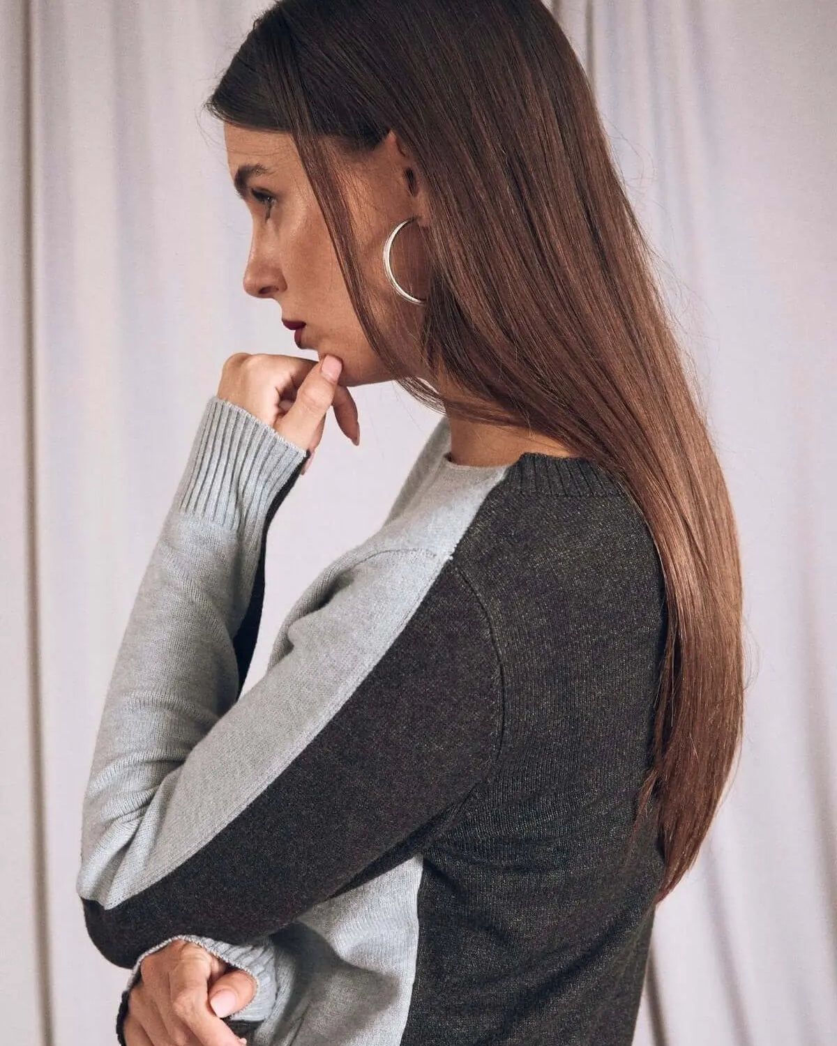 Maglia bicolor con scollo a barca GRIGIO CHIARO DORABELLA