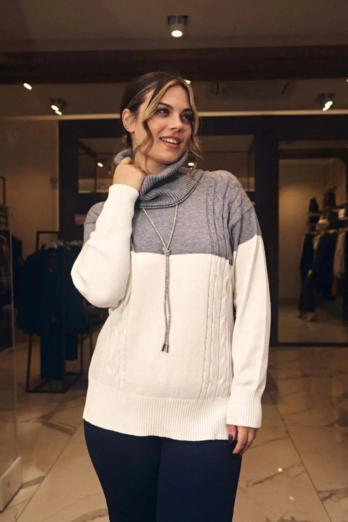 Maglia bicolor con trecce e collo removibile OFF WHITE DORABELLA PIU'