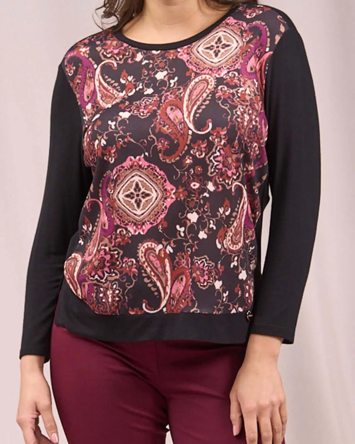 Maglia con fantasia frontale e spacchi NERO DORABELLA