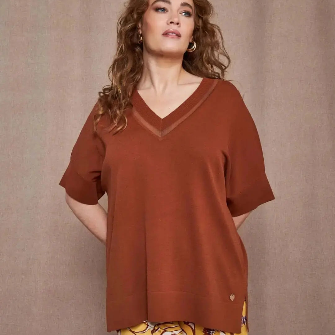 Maglia con manica kimono in filato di misto viscosa con inserto in tulle sullo scollo a V SAFARI DORABELLA PIU' XXXL