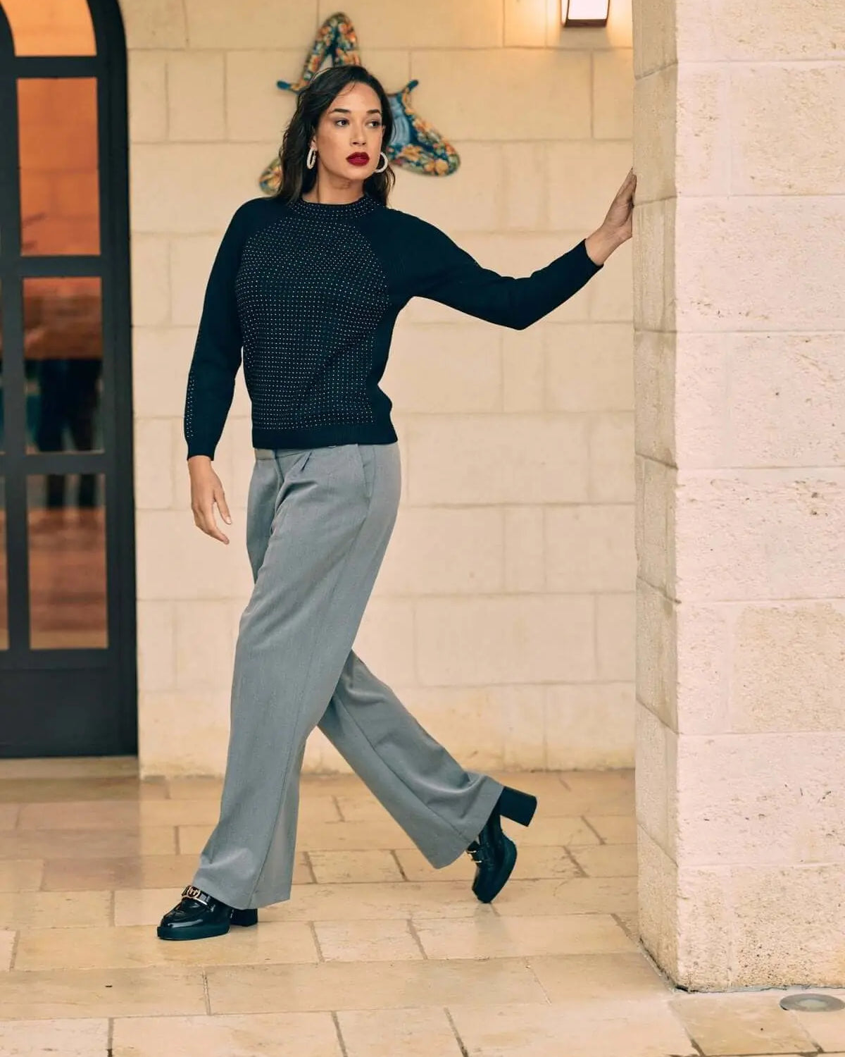 Maglia con manica raglan e applicazioni strass NERO DORABELLA