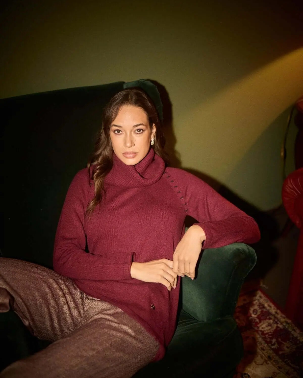 Maglia con manica raglan e collo alto removibile BURGUNDY DORABELLA XL