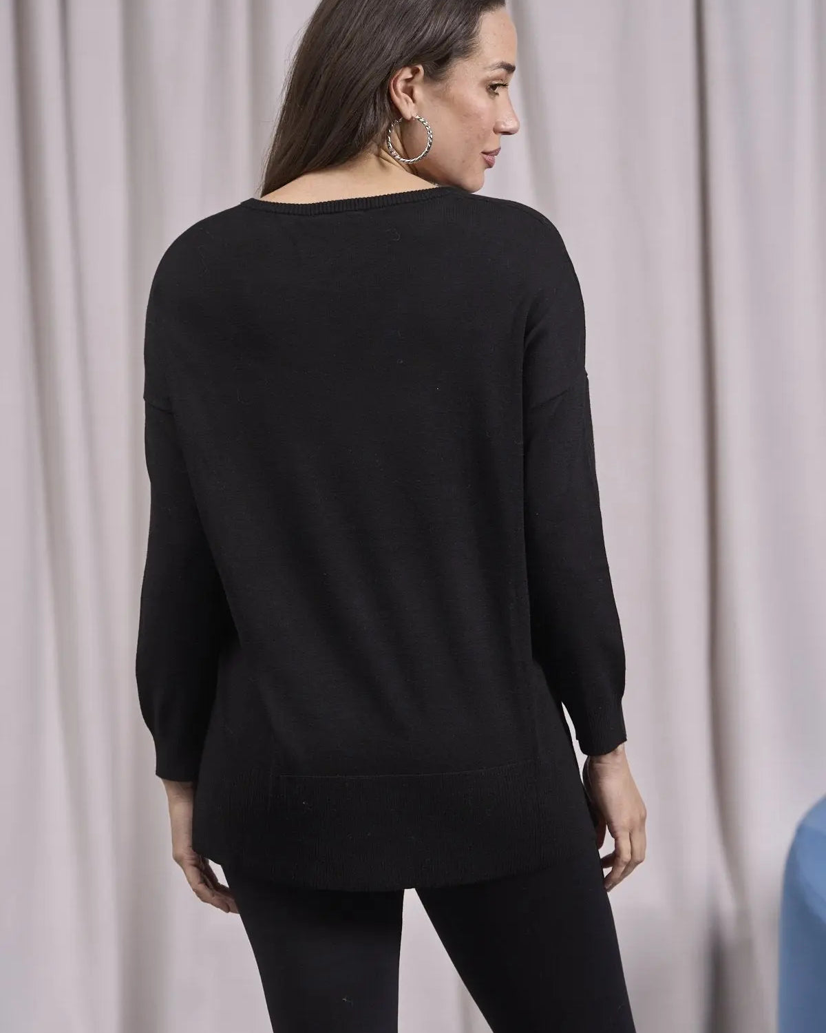 Maglia con pattina, costine e passamaneria strass NERO IRONICA