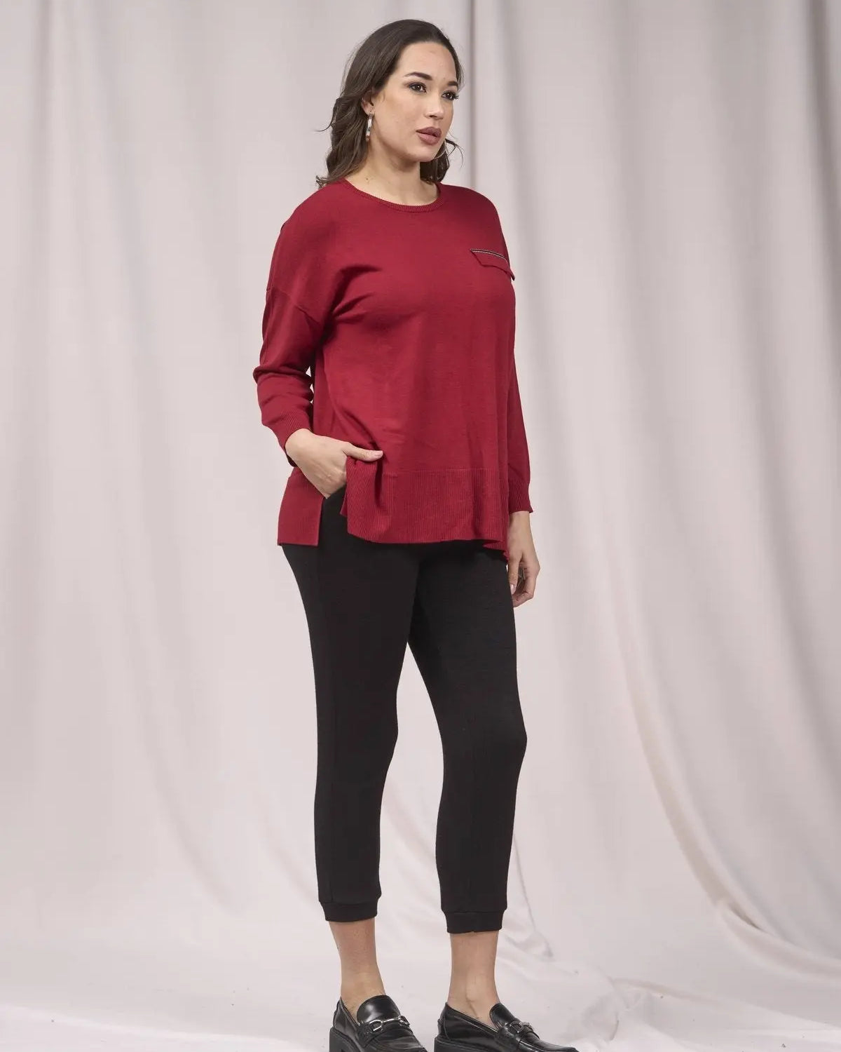 Maglia con pattina, costine e passamaneria strass VINO IRONICA