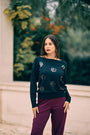 Maglia con scollo a barca e ricami paillettes NERO DORABELLA