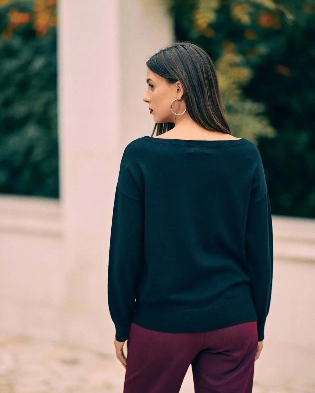 Maglia con scollo a barca e ricami paillettes NERO DORABELLA