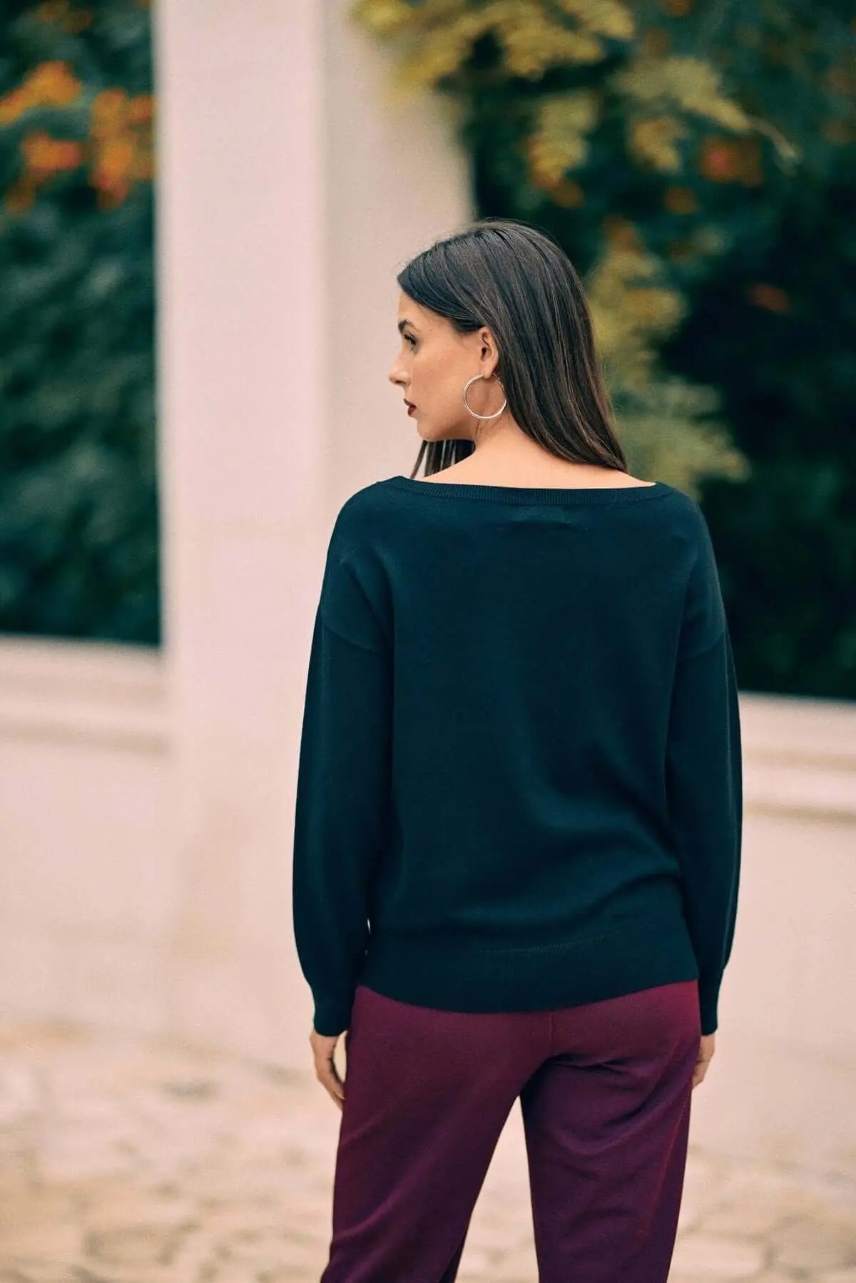 Maglia con scollo a barca e ricami paillettes NERO DORABELLA