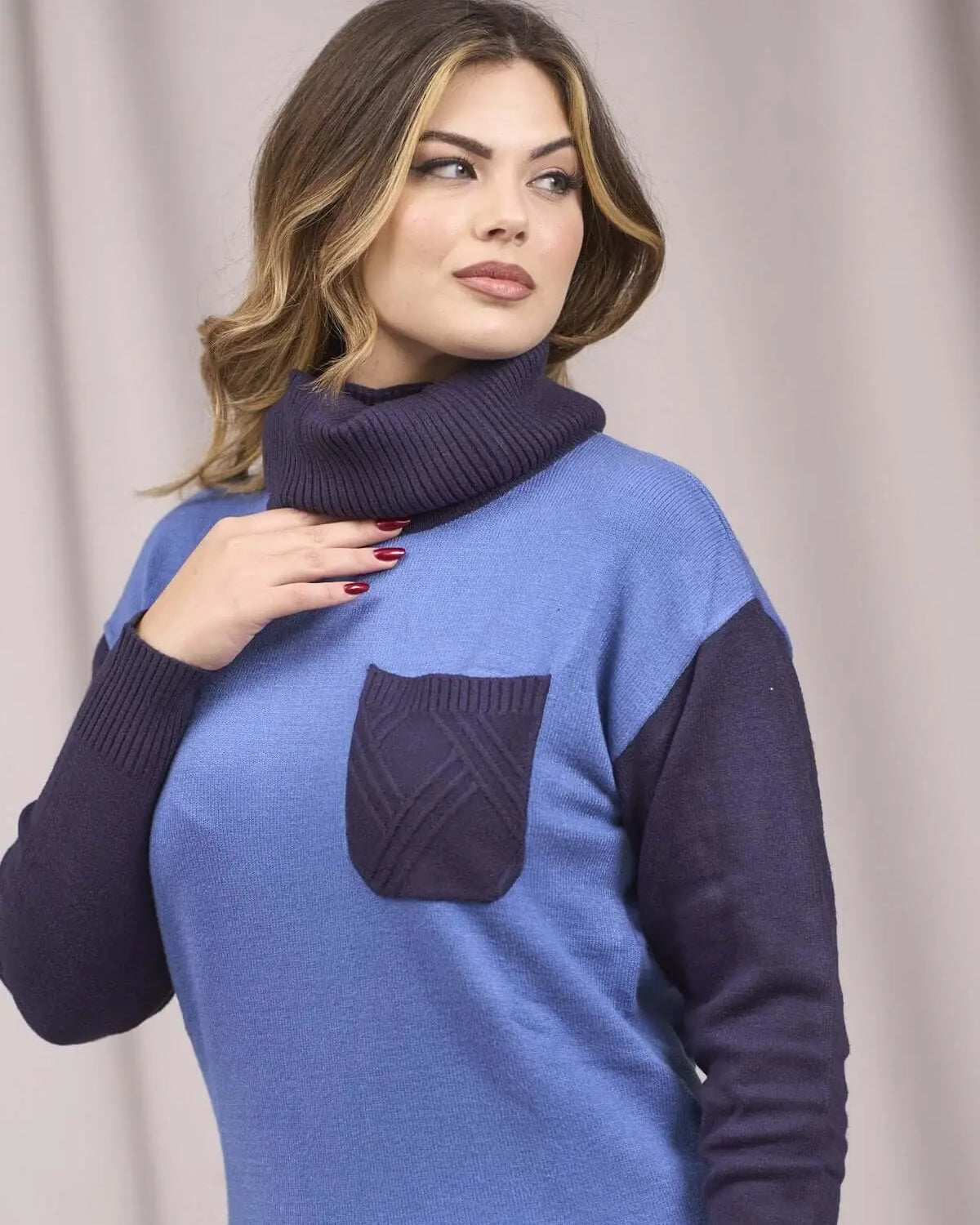 Maglia con taschino e collo alto removibile BLU DORABELLA