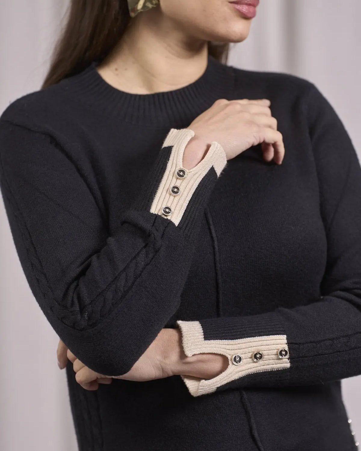 Maglia con trecce, spacchi e orli a contrasto NERO DORABELLA