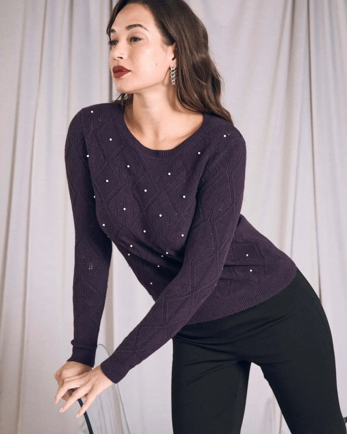 Maglia girocollo a motivo rombi e perle applicate PRUGNA DORABELLA