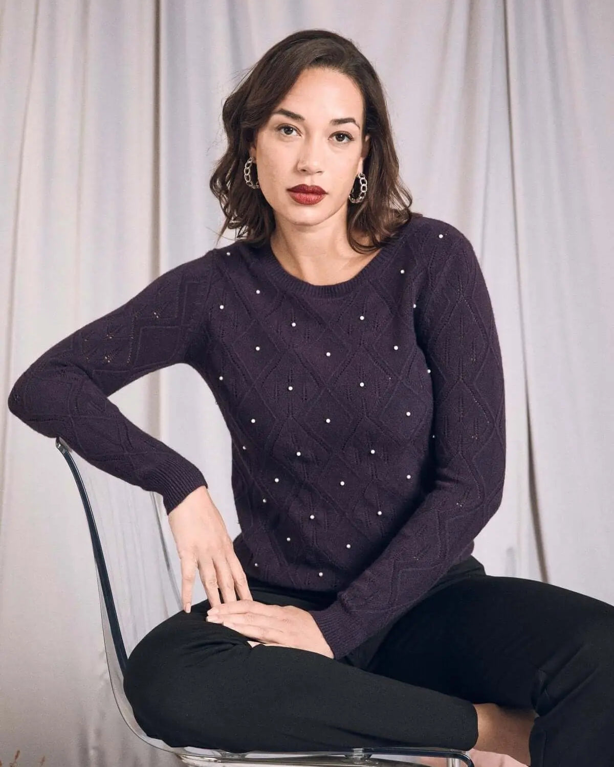 Maglia girocollo a motivo rombi e perle applicate PRUGNA DORABELLA