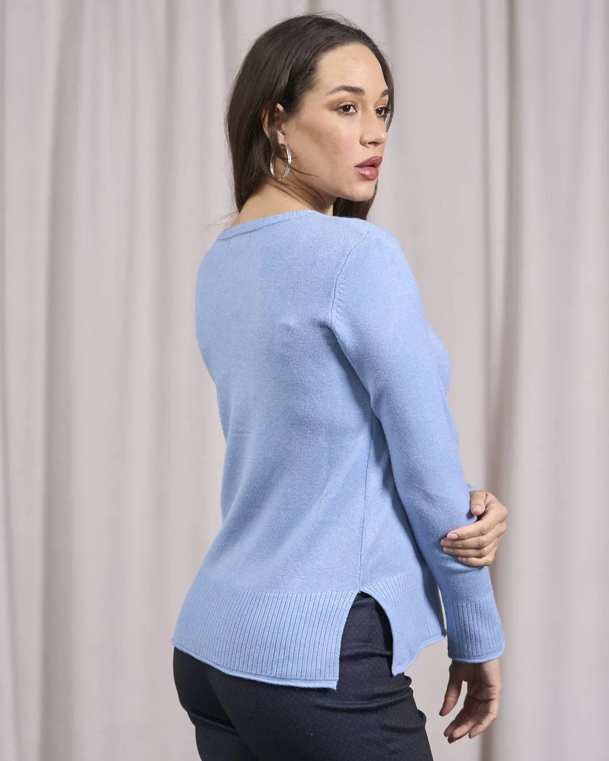 Maglia girocollo a taglio vivo con spacchi e coste CIELO DORABELLA