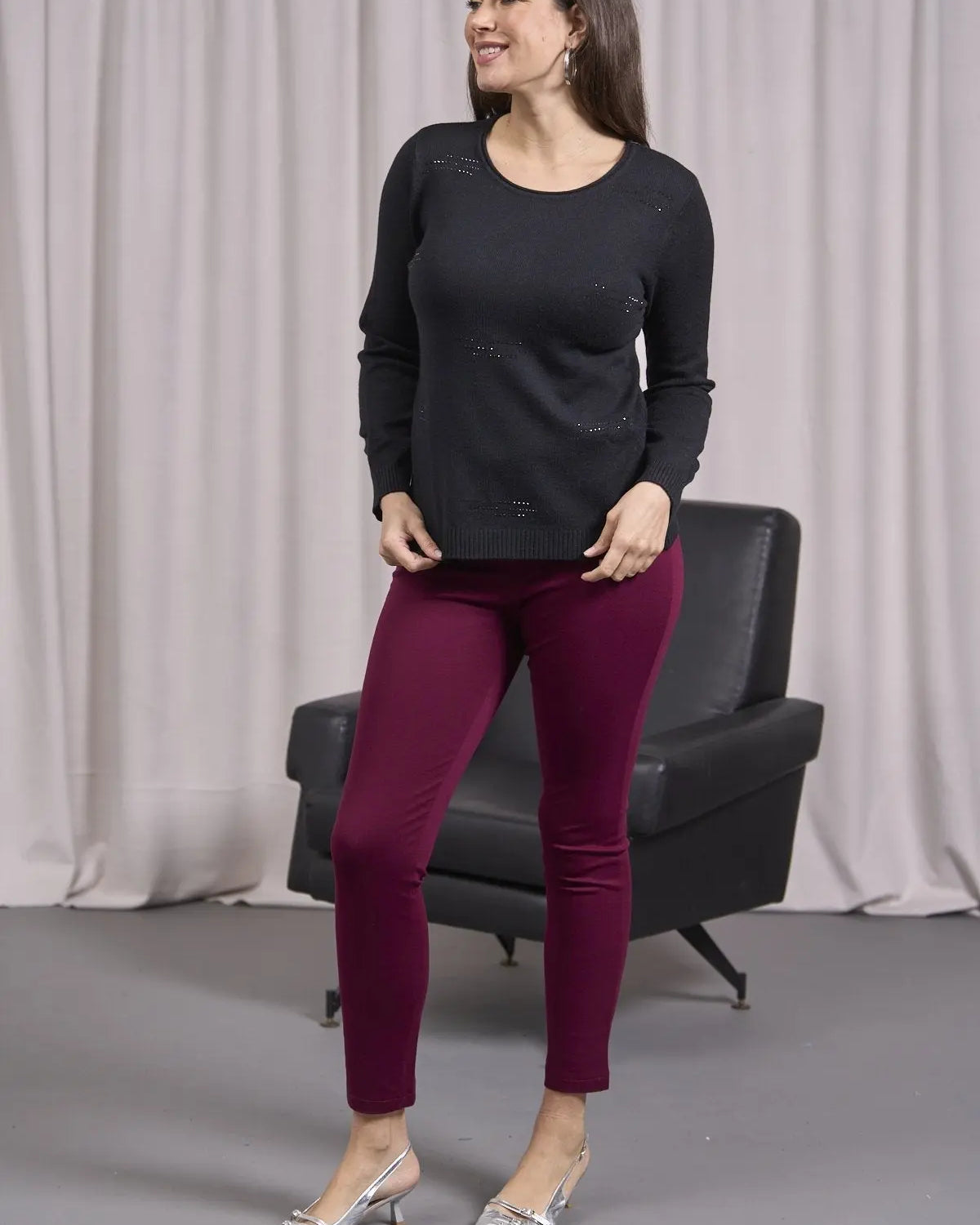 Maglia girocollo con applicazioni strass frontali NERO DORABELLA