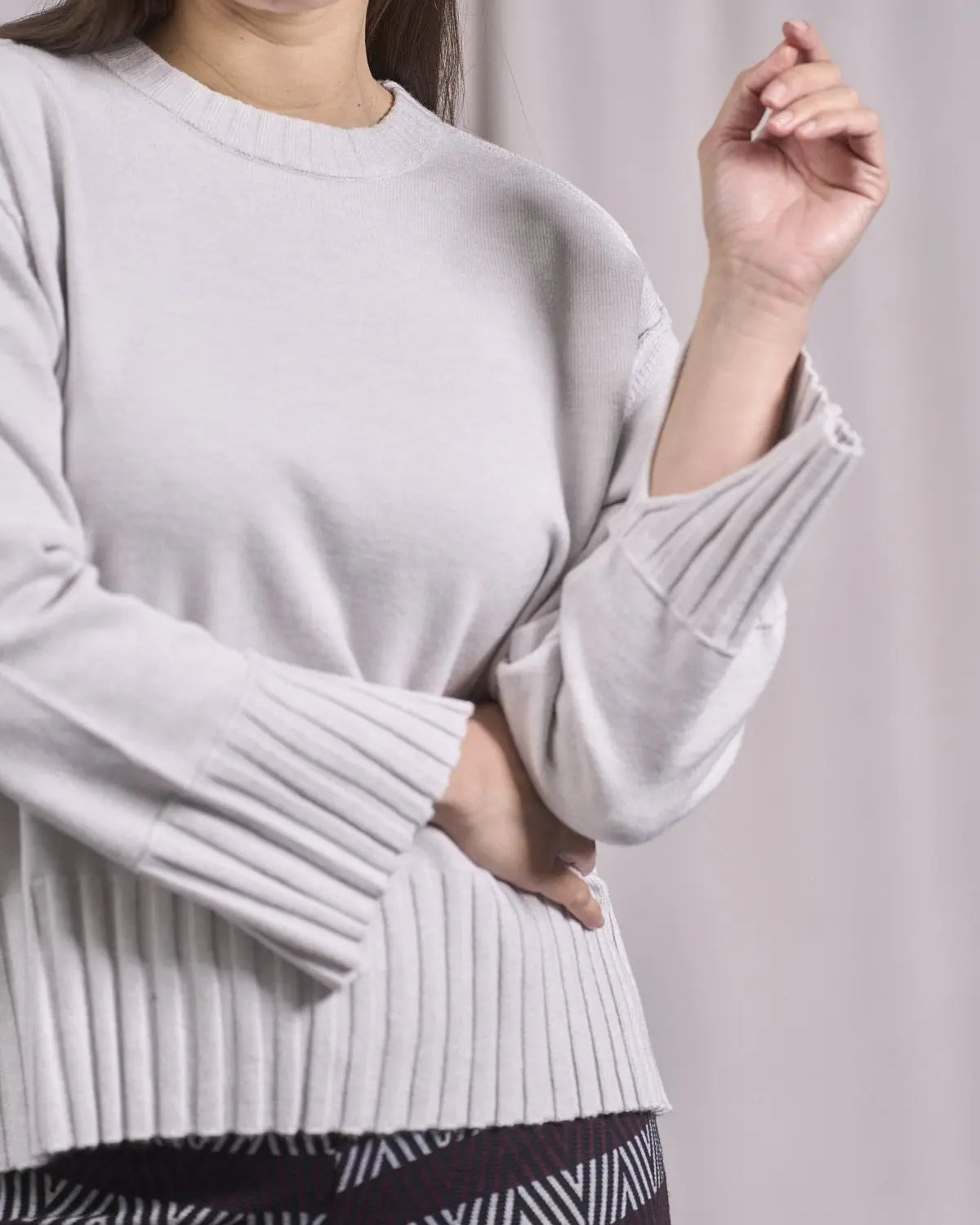 Maglia girocollo con bordi a costine larghe GRIGIO PERLA IRONICA