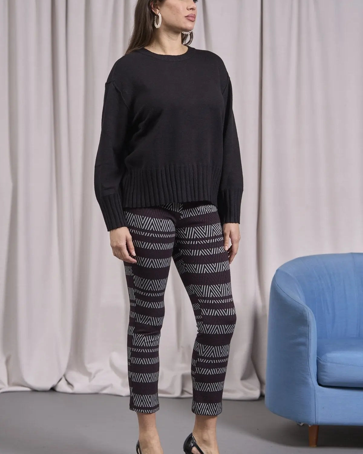 Maglia girocollo con bordi a costine larghe NERO IRONICA