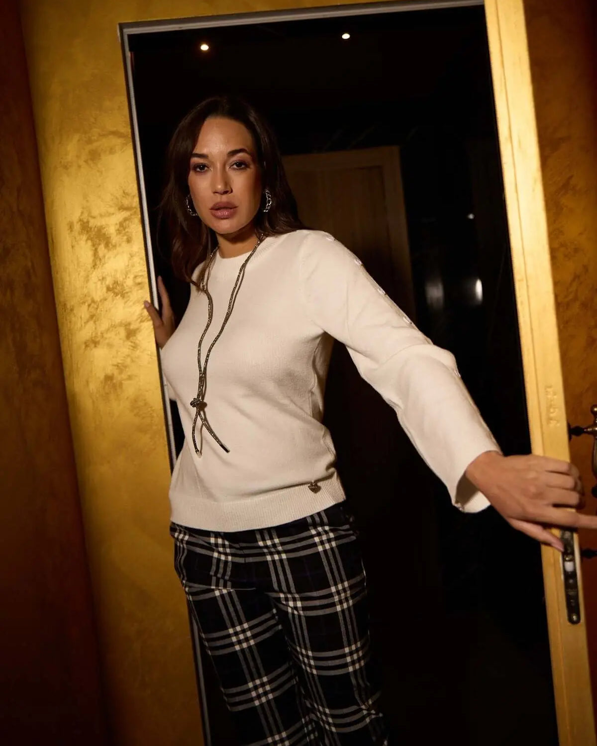 Maglia girocollo con bottoni decorativi OFF WHITE DORABELLA