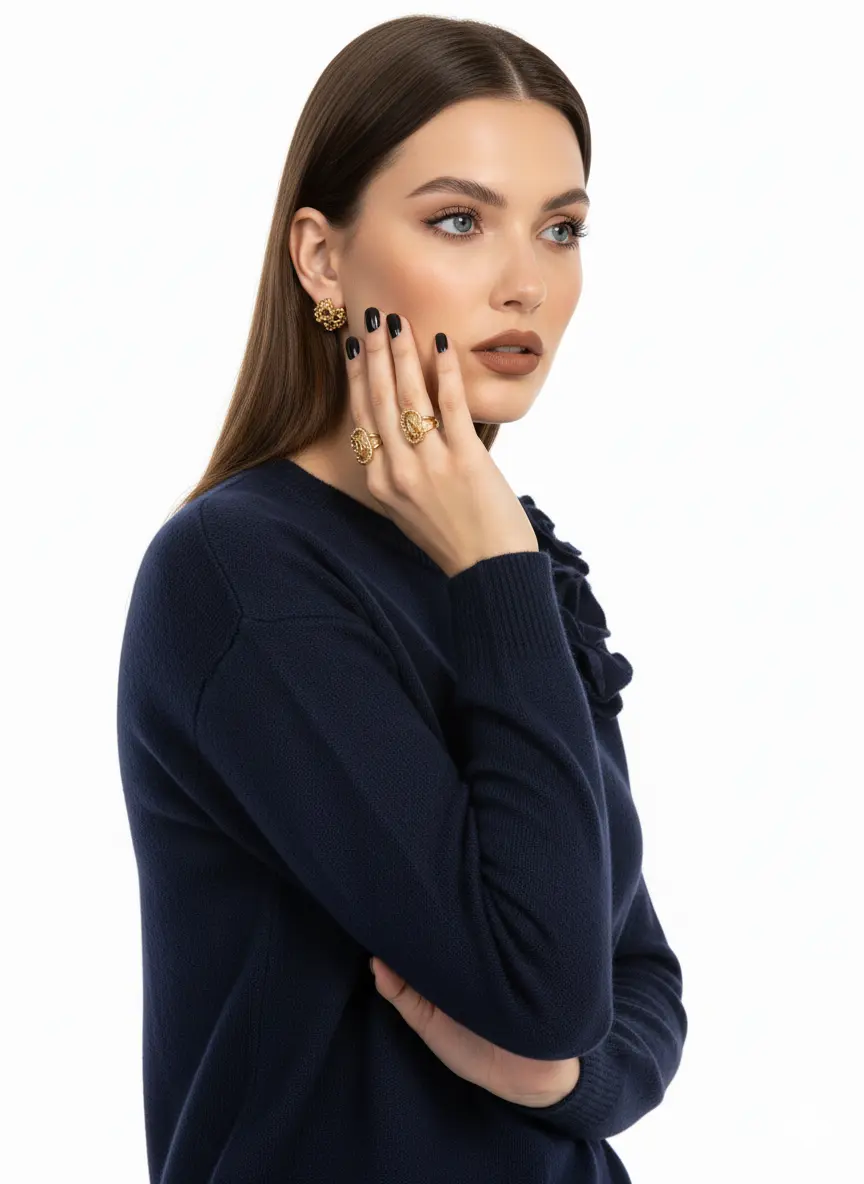 Maglia girocollo con fiori applicati DORABELLA