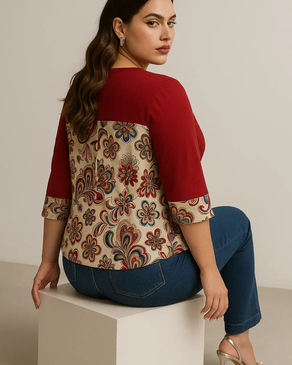 Maglia girocollo con inserto stampato sul fondo DORABELLA