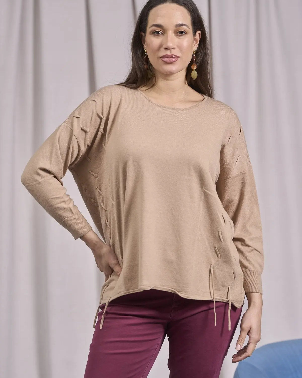 Maglia girocollo con intrecci frontali CAMMELLO IRONICA