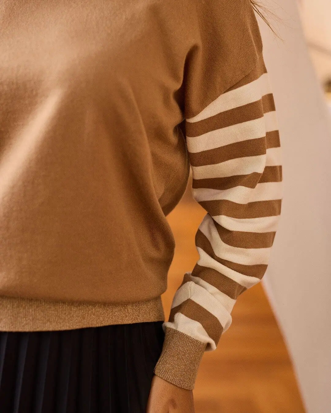 Maglia girocollo con motivo a righe e inserti in lurex CAMMELLO DORABELLA