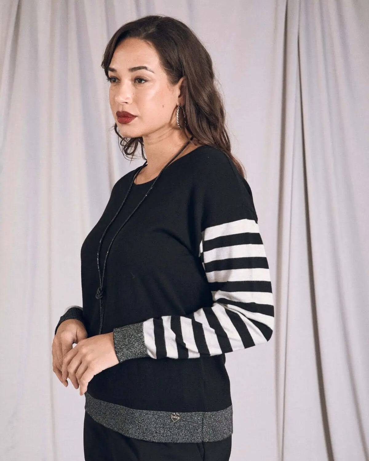 Maglia girocollo con motivo a righe e inserti in lurex NERO DORABELLA