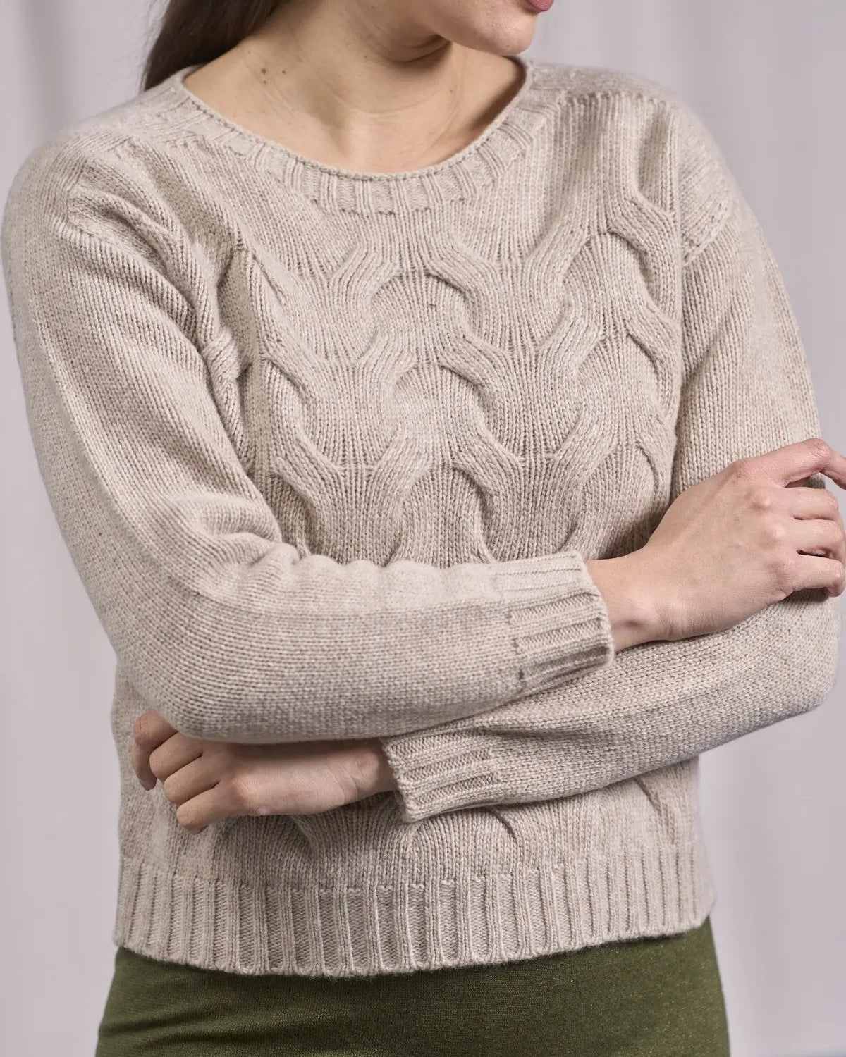 Maglia girocollo con motivo a treccia ondulata BEIGE IRONICA