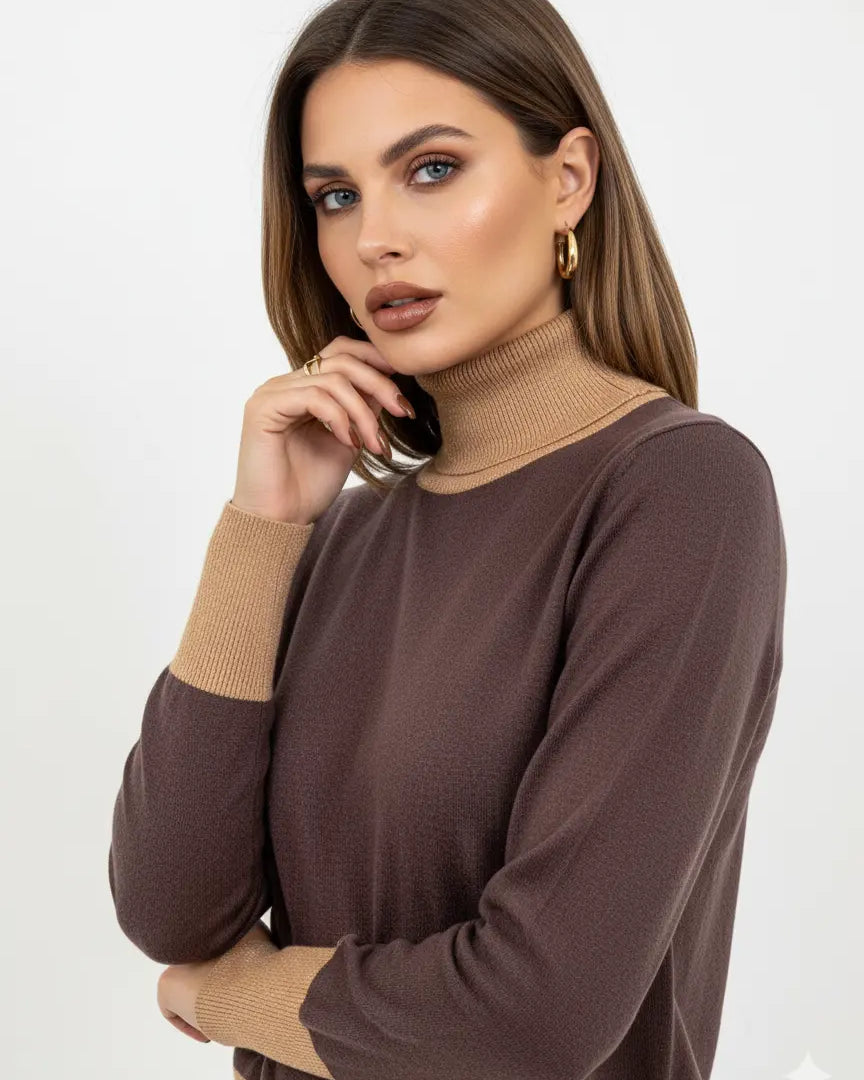 Maglia girocollo con profili a contrasto e collo staccabile DORABELLA