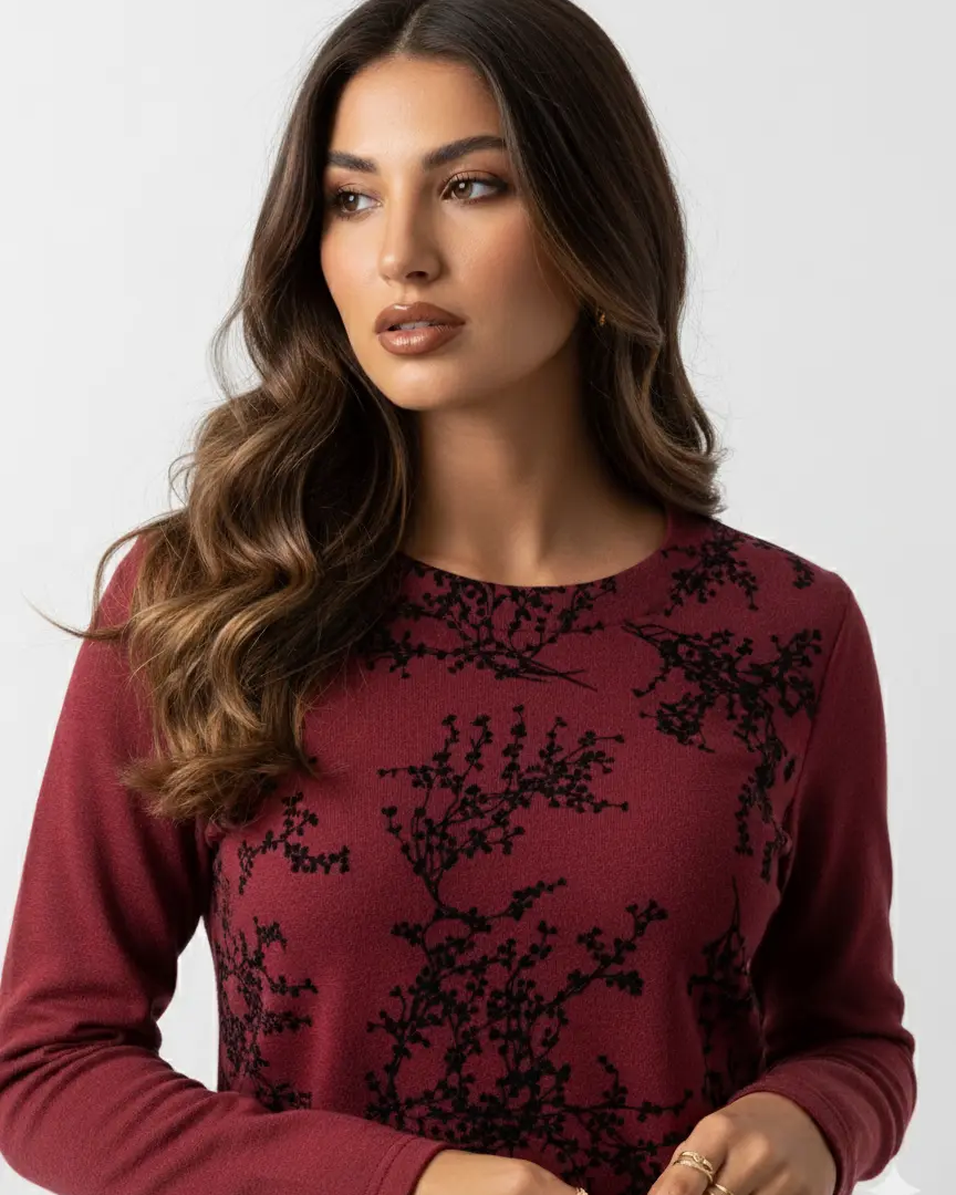 Maglia girocollo con ricami DORABELLA