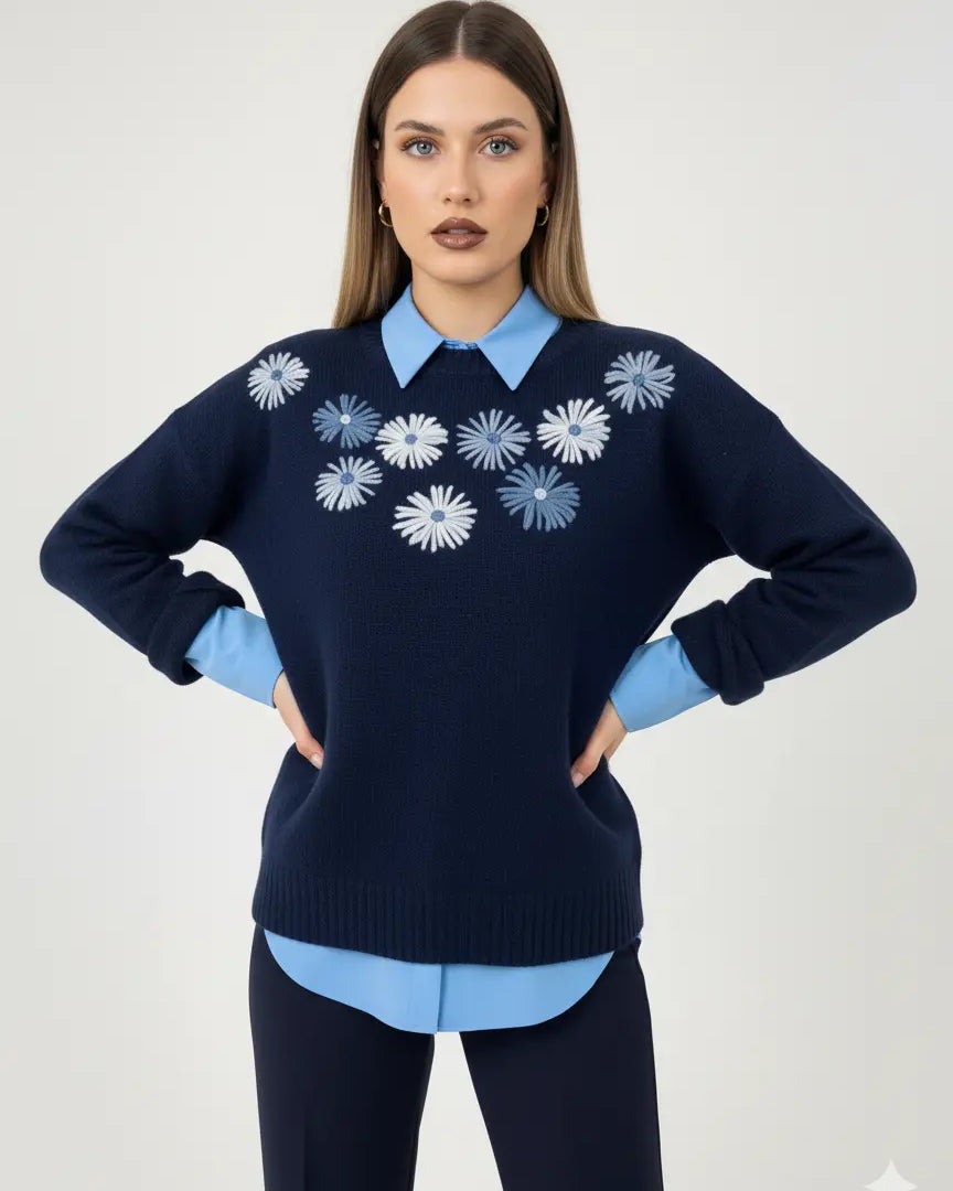 Maglia girocollo con ricamo fiori DORABELLA