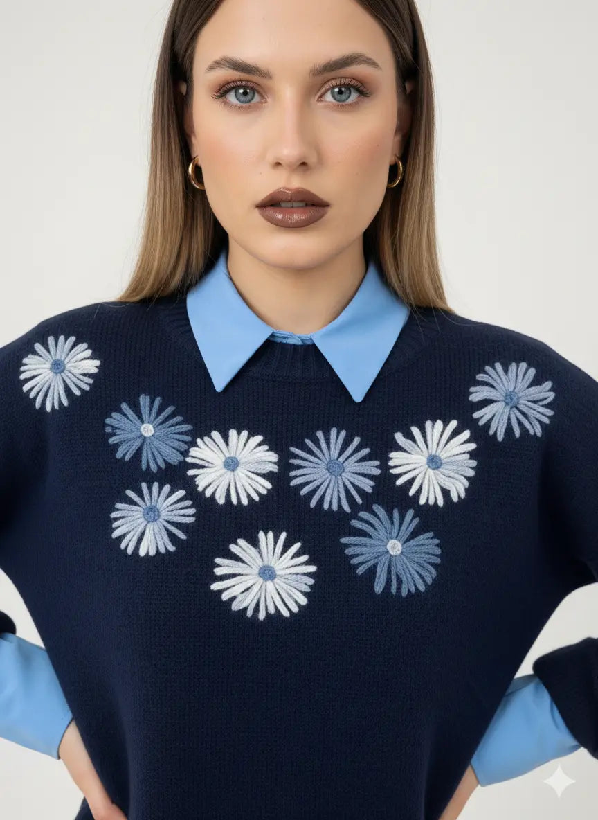 Maglia girocollo con ricamo fiori DORABELLA