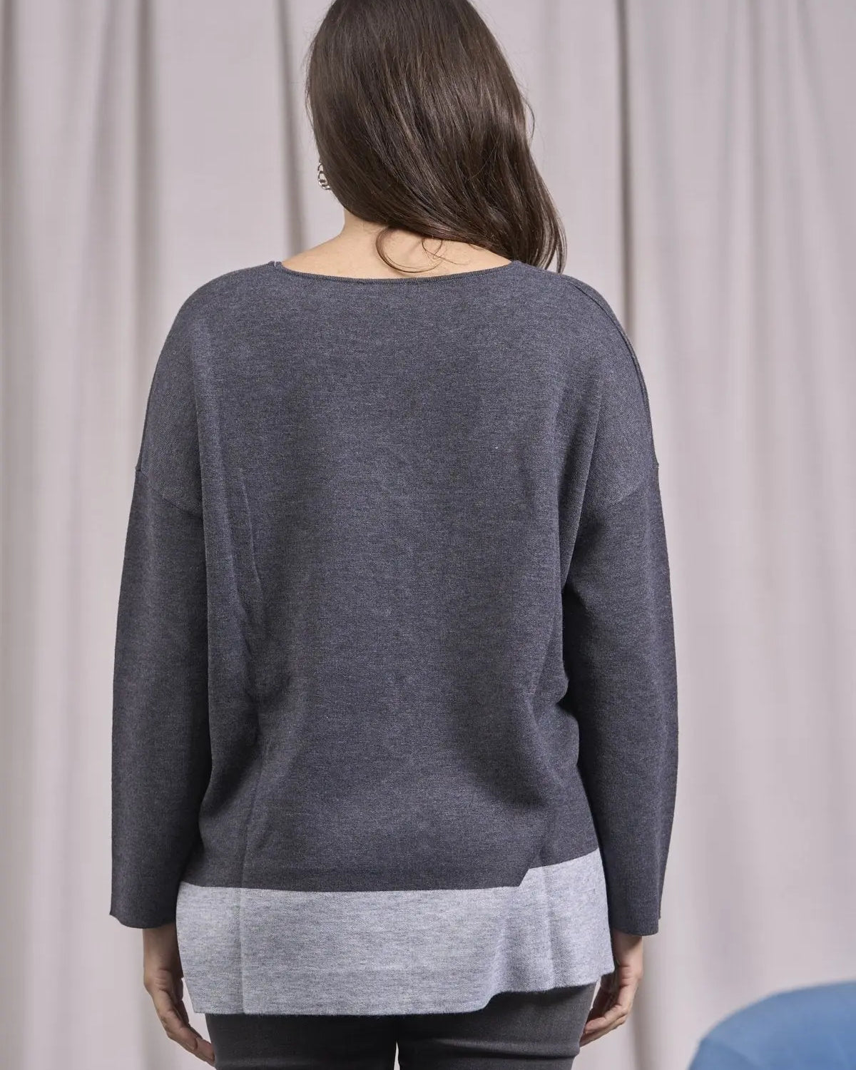 Maglia girocollo con spacchi e contrasti bicolor ANTRACITE IRONICA