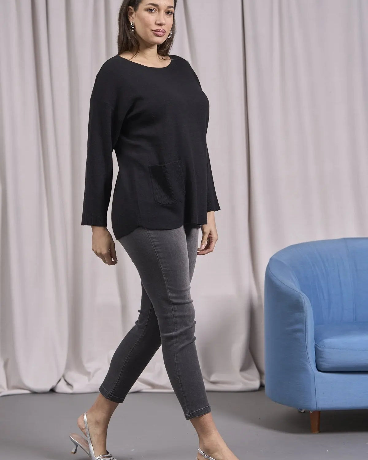 Maglia girocollo con tasche frontali NERO IRONICA