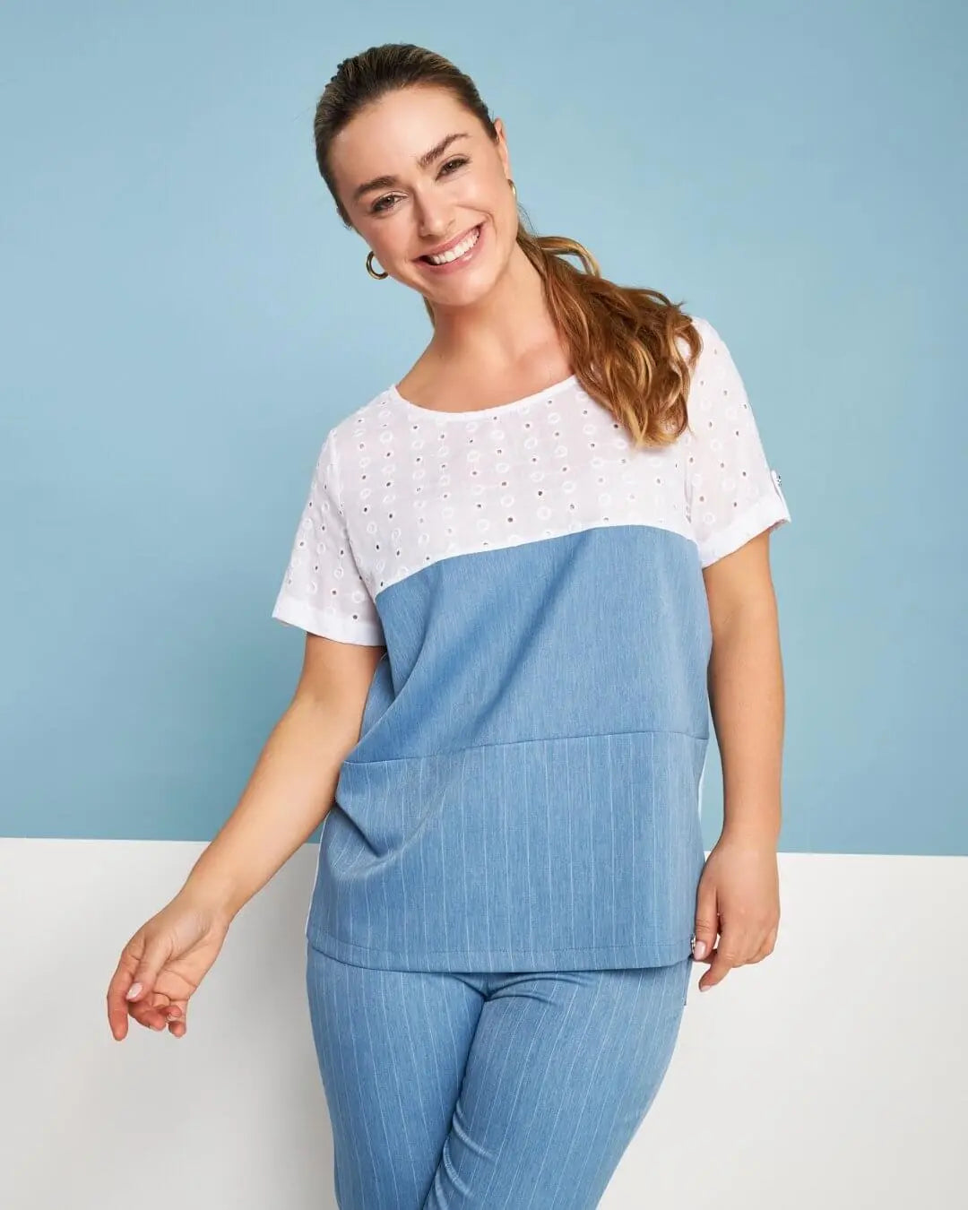 Maglia girocollo stile patchwork in jersey di viscosa con inserti in pizzo sangallo e chambray gessa BIANCO DORABELLA XXL
