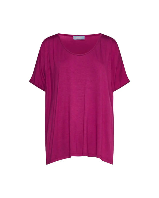 Maglia in filato di viscosa elasticizzata tinta unita con maniche kimono e orlo asimmetrico. CARDINALE DORABELLA