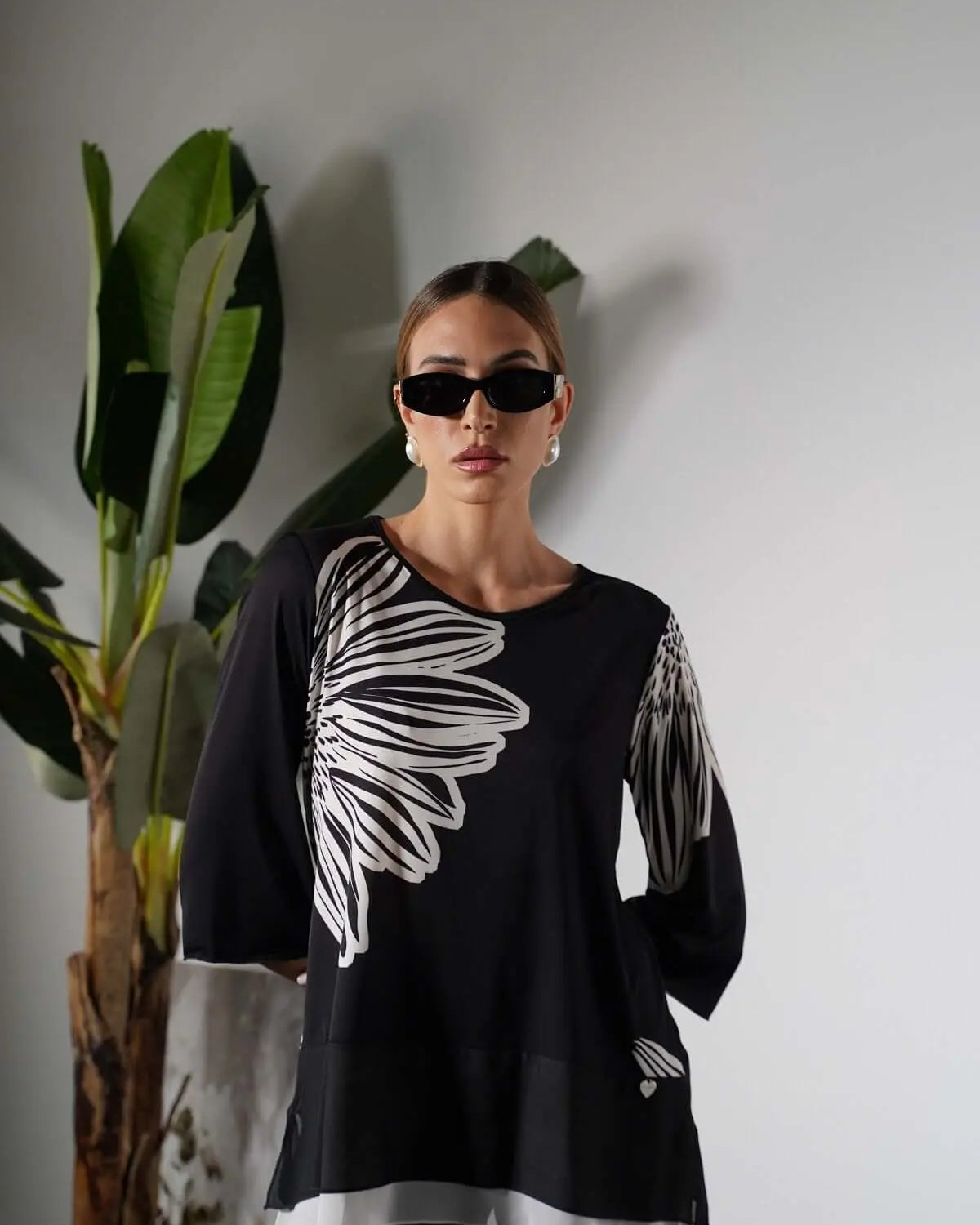 Maglia in jersey elasticizzato fantasia fiore con inserti in georgette NERO DORABELLA