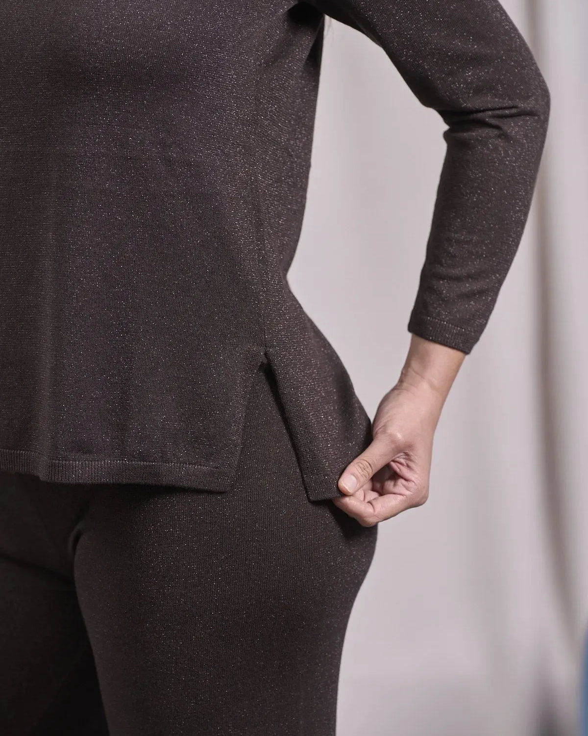 Maglia in lurex a girocollo con spacchi e costine MORO IRONICA