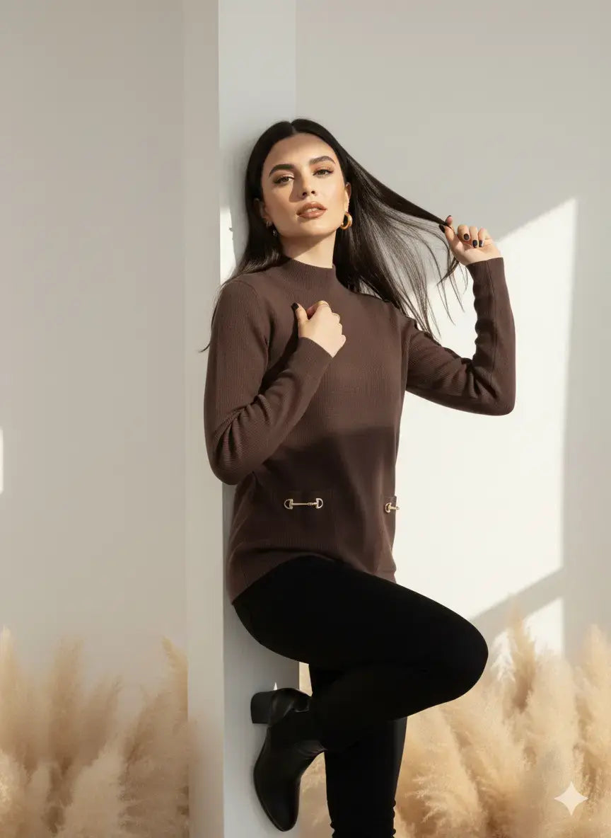 Maglia lupetto a costina con accessori DORABELLA