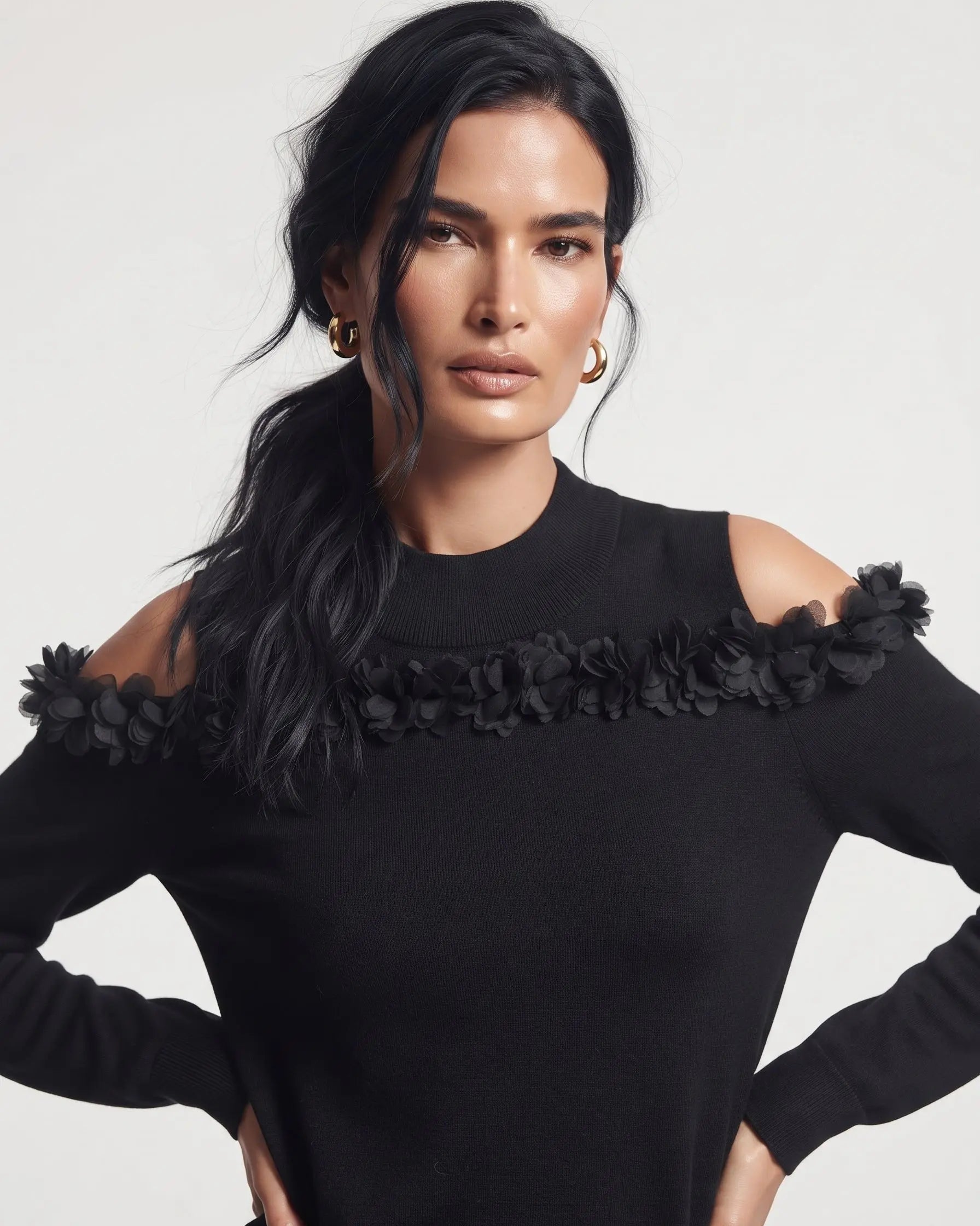 Maglia lupetto con applicazione floreale DORABELLA