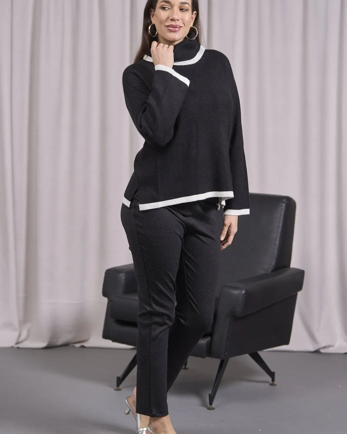 Maglia over costine con orli a contrasto NERO DORABELLA